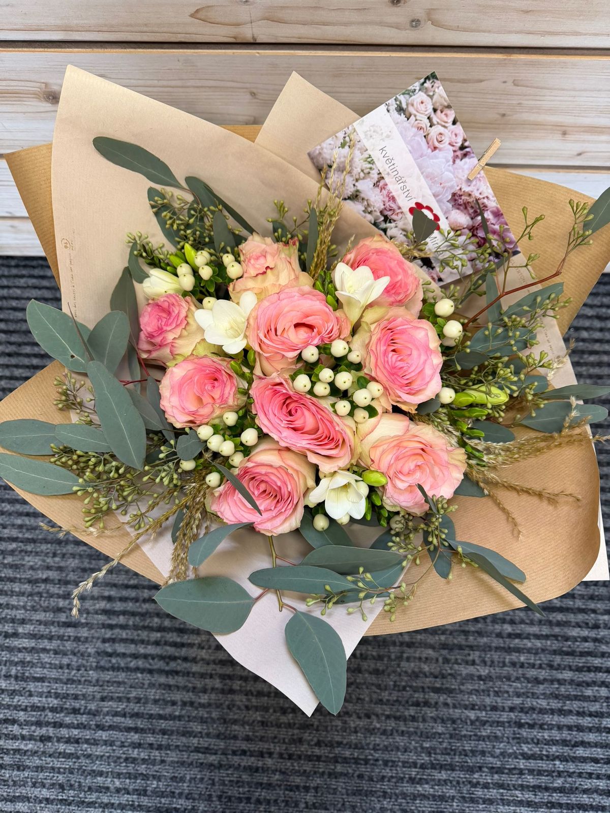 Kytice z řezaných květin